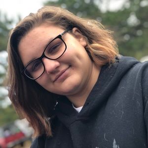 Meet your Posher, Haley